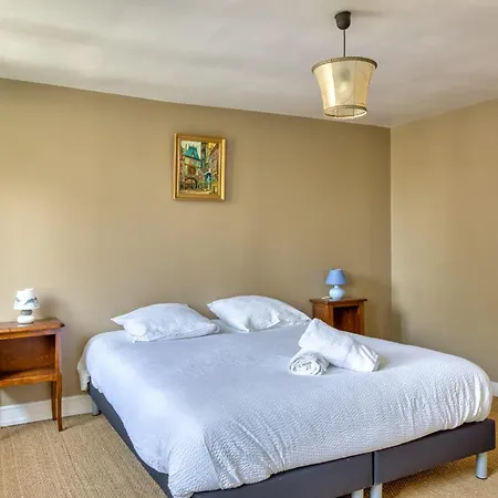 Le Chant De Daoud Maison De Avec Jardin Et Place Stationnement