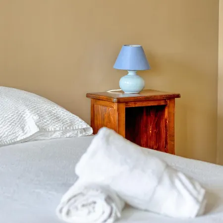 Le Chant De Daoud Maison De Avec Jardin Et Place Stationnement